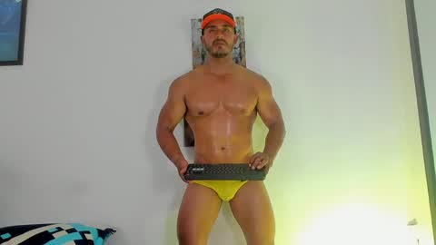 Snapshot of magnusclark chatting on April 2026 07:58:01 PM Magnusclark online show from April 2026 07:58:01 PM