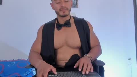 Snapshot of magnusclark chatting on May 2026 06:57:02 PM Magnusclark online show from May 2026 06:57:02 PM