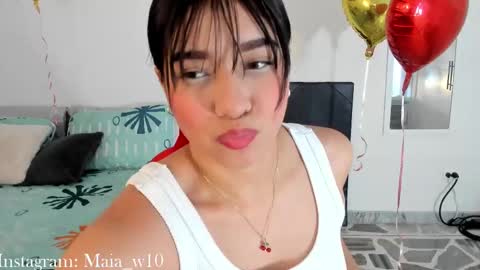 Maia online show from February 2025 12:20:01 PM