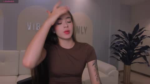  Maia  online show from February 2026 06:35:01 PM