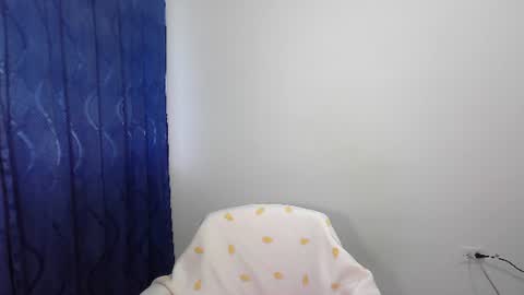 Snapshot of maiarosse_ chatting on June 2026 10:02:01 PM MaiaRosse online show from June 2026 10:02:01 PM