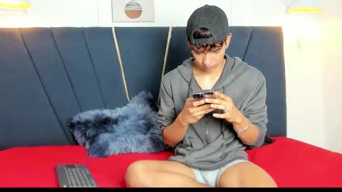 Snapshot of maicol_cum23 chatting on January 2026 01:42:02 AM maicol_cum23 online show from January 2026 01:42:02 AM