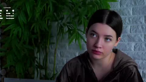 Lucy online show from April 2026 01:37:01 AM