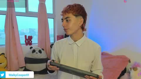 maiky_cooper01 online show from March 2026 07:10:01 PM