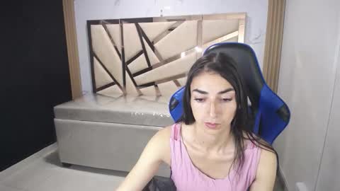 Maily online show from November 2025 03:01:02 AM