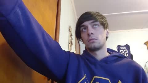Snapshot of mainecollegeboy chatting on January 2025 05:00:02 PM mainecollegeboy online show from January 2025 05:00:02 PM