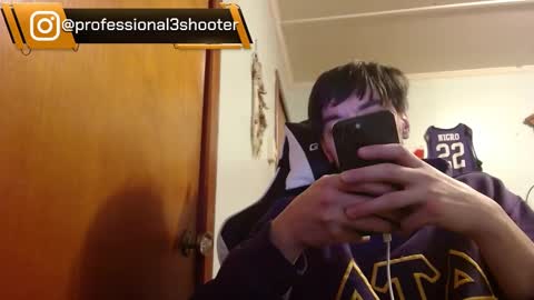 Snapshot of mainecollegeboy chatting on January 2025 11:34:01 PM mainecollegeboy online show from January 2025 11:34:01 PM