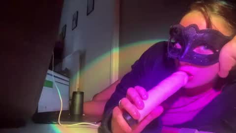 Snapshot of mainline_rawdio chatting on February 2025 02:57:01 PM mainline_rawdio online show from February 2025 02:57:01 PM