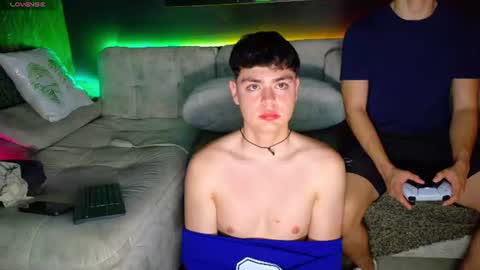 Snapshot of maisonbastian chatting on June 2026 03:42:01 AM Bastian Arslan online show from June 2026 03:42:01 AM