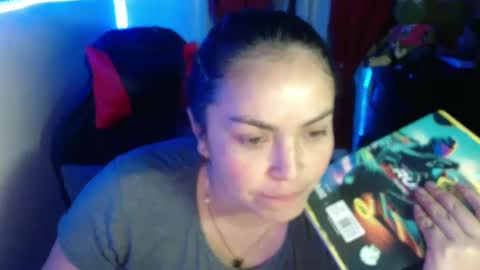 Hello friends Im on another account    online show from January 2025 05:48:02 AM