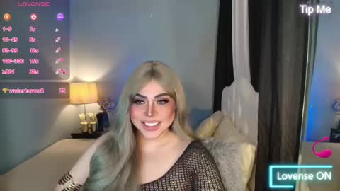 Snapshot of majestydannaxx chatting on November 2025 06:25:02 AM majestydannaxx online show from November 2025 06:25:02 AM