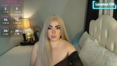 Snapshot of majestydannaxx chatting on July 2026 02:27:02 AM majestydannaxx online show from July 2026 02:27:02 AM