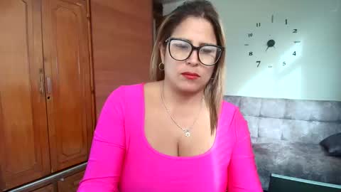 Snapshot of majo_soussa chatting on December 2025 01:08:01 PM Majo Soussa online show from December 2025 01:08:01 PM