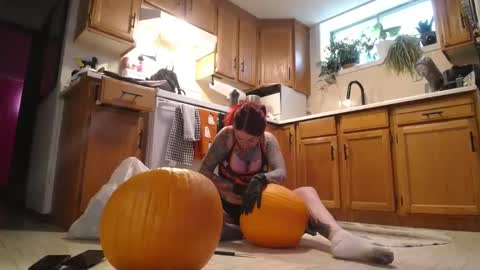 makaylamoonn online show from October 2025 05:20:02 PM