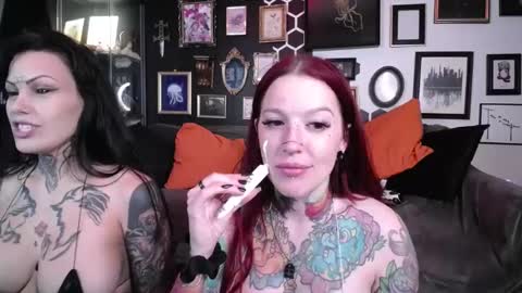 makaylamoonn online show from October 2025 05:48:01 AM