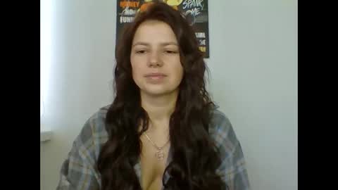 make_mesmile online show from November 2025 06:58:01 AM