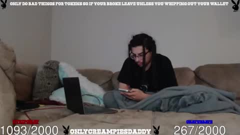 Snapshot of makeitraincreampiedaddy chatting on May 2026 07:00:02 PM onlycreampiesdaddy online show from May 2026 07:00:02 PM