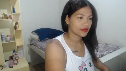 MAKENNAA online show from January 2025 09:50:02 AM