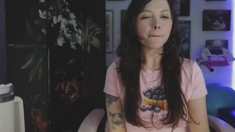 MakiyahBelle online show from January 2026 09:57:02 AM