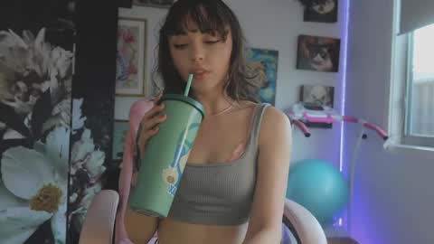 MakiyahBelle online show from May 2026 06:41:02 AM