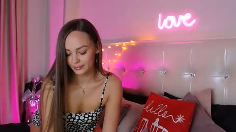 Snapshot of maksine chatting on January 2026 05:11:02 AM Lia online show from January 2026 05:11:02 AM