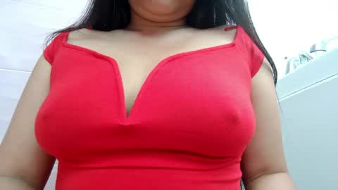 Snapshot of makulato chatting on May 2026 02:25:01 PM Maya online show from May 2026 02:25:01 PM