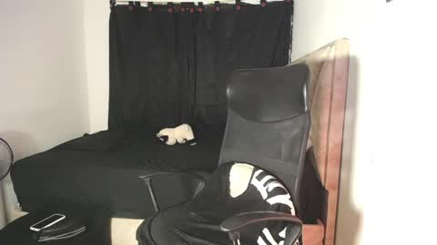 male_ref online show from April 2026 03:27:02 AM