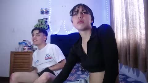 Snapshot of malejand_thomassex chatting on February 2025 12:43:02 PM maleja y thomas online show from February 2025 12:43:02 PM