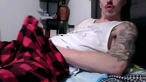 Snapshot of malemuscle11 chatting on January 2026 03:17:02 PM Men online show from January 2026 03:17:02 PM