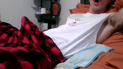 Snapshot of malemuscle11 chatting on February 2026 03:08:02 PM Men online show from February 2026 03:08:02 PM