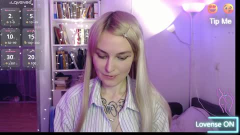 Snapshot of mali_sia chatting on January 2025 09:40:01 PM Mischelle online show from January 2025 09:40:01 PM