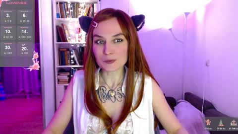 Snapshot of mali_sia chatting on February 2025 09:26:02 PM Mischelle online show from February 2025 09:26:02 PM