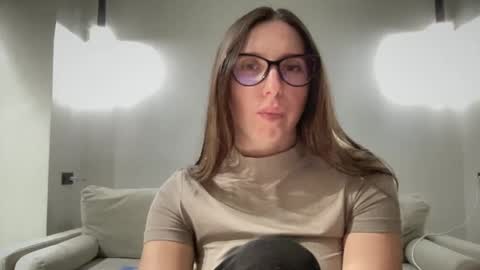 malina568708 online show from February 2025 03:38:01 PM