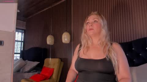 MalorySweet  online show from February 2026 12:21:01 PM