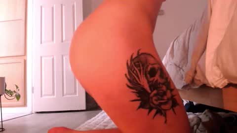 Snapshot of malthevalleyqueen chatting on September 2025 02:44:02 AM Mal online show from September 2025 02:44:02 AM