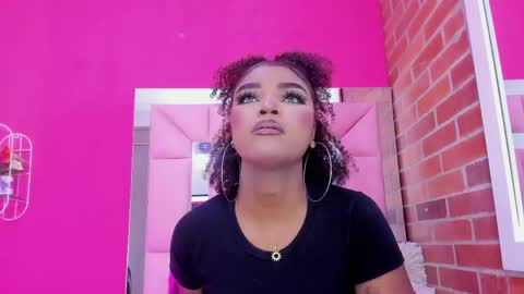 Melanie online show from April 2026 08:04:02 PM