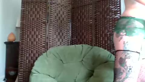 mamafoxxx911 online show from September 2025 08:12:02 PM