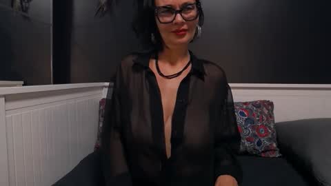 Snapshot of mamasitasexy79 chatting on May 2026 09:11:02 PM ioana love online show from May 2026 09:11:02 PM