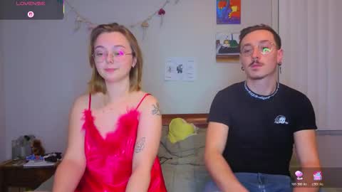 Snapshot of mamiclouds chatting on October 2025 01:19:02 AM MamiCloudz online show from October 2025 01:19:02 AM