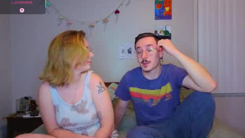 Snapshot of mamiclouds chatting on October 2025 01:18:01 AM MamiCloudz online show from October 2025 01:18:01 AM