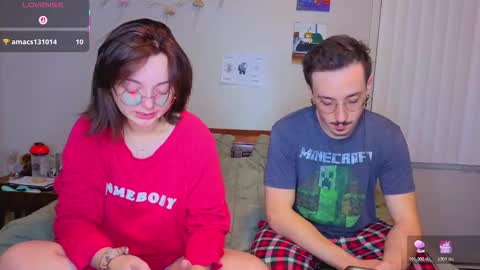 Snapshot of mamiclouds chatting on November 2025 02:10:02 AM MamiCloudz online show from November 2025 02:10:02 AM