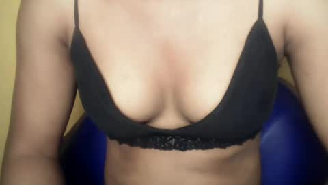 Snapshot of mammy31 chatting on June 2026 03:15:02 AM mammy31 online show from June 2026 03:15:02 AM