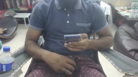 mananmathew95 online show from November 2025 02:43:02 AM