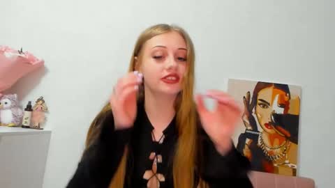 mandi_fox online show from April 2026 05:07:01 PM