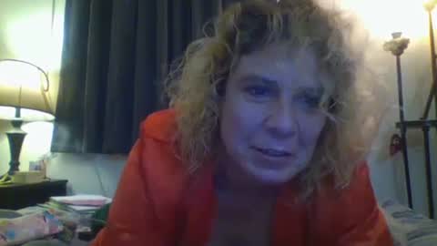 Snapshot of mandilube39 chatting on October 2025 08:28:01 PM mindy22 online show from October 2025 08:28:01 PM