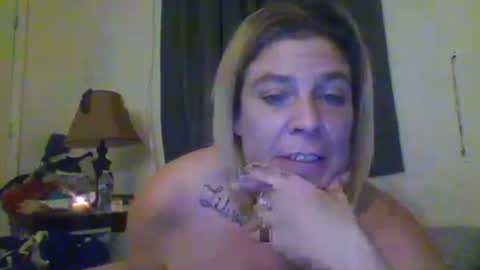 Snapshot of mandilube39 chatting on October 2025 09:42:01 AM mindy22 online show from October 2025 09:42:01 AM