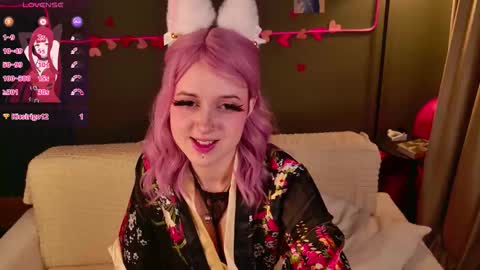 Luna online show from February 2026 10:17:01 PM