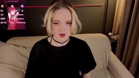 Luna online show from March 2026 09:32:02 PM