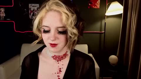 Luna online show from April 2026 09:50:01 PM