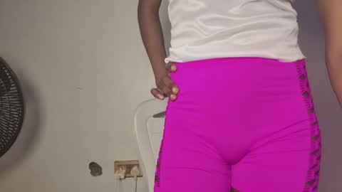 mandymia online show from December 2025 04:11:02 AM